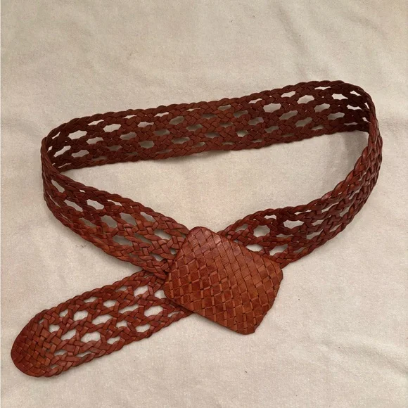 Motif 56 brown leather braided belt - Picture 2 of 5